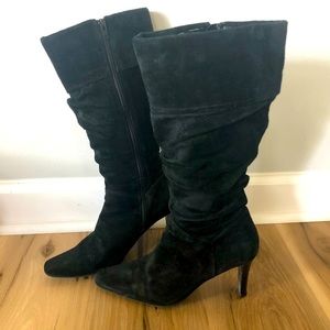 White Mountain Suede Boots sz 8